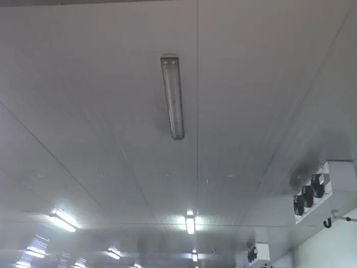 Cold room lighting